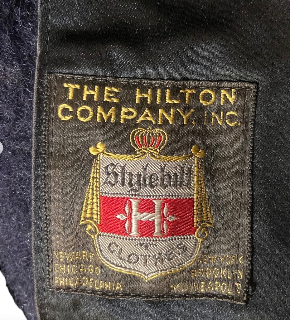 Oversized wool coat - The Hilton Company Inc.