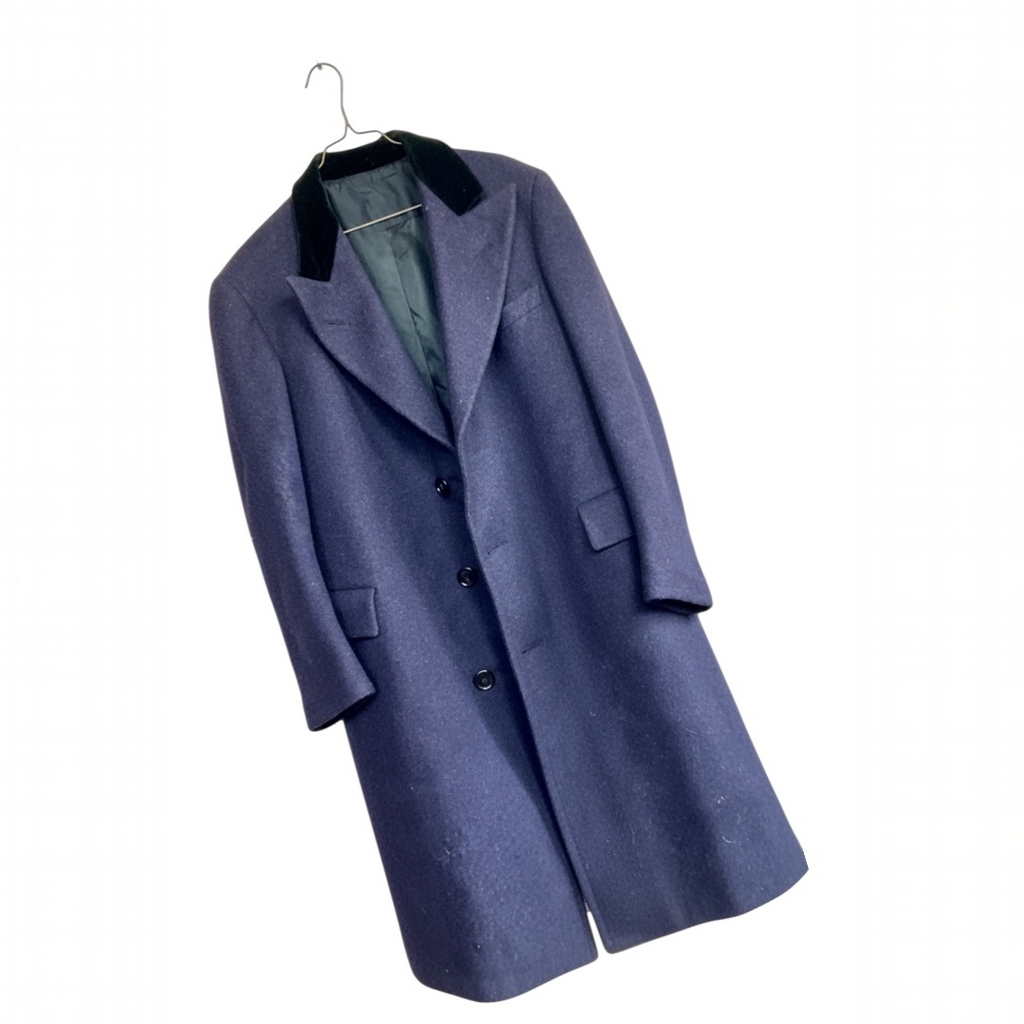 Oversized wool coat - The Hilton Company Inc.